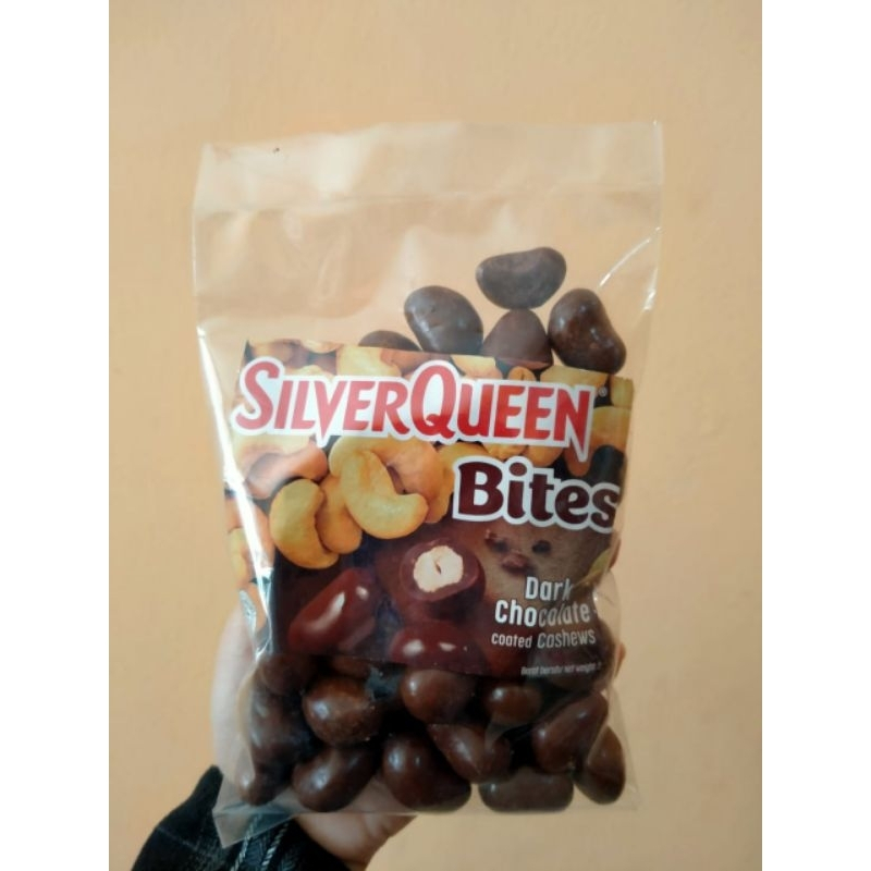 

.Reject cokelat silverqueen , scandia , maltitos , chic choc isi kacang mede almond coklat enak murah ( ds bgr )