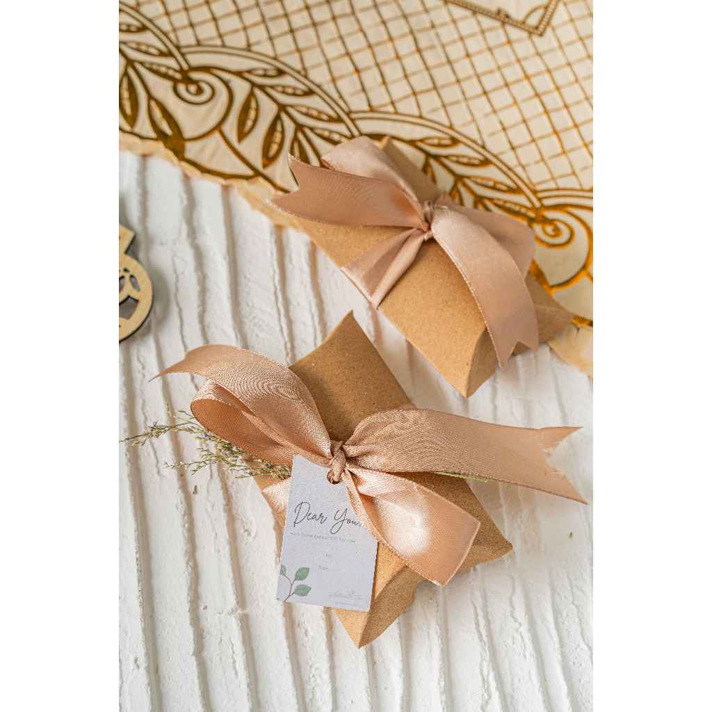 

Tea Hampers Souvenir Teh Artisan Eid Hampers - LILY Hampers