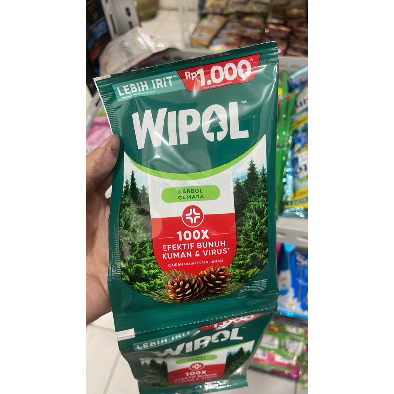 Wipol Karbol Cemara sachet 1 renceng