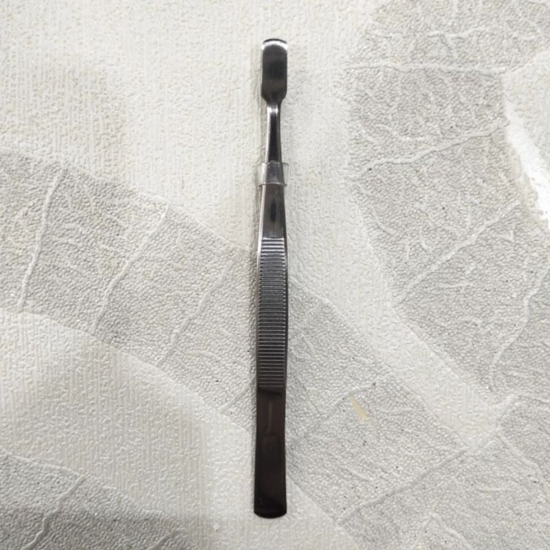 

Pinset ujung bengkok 11 cm untuk perangko