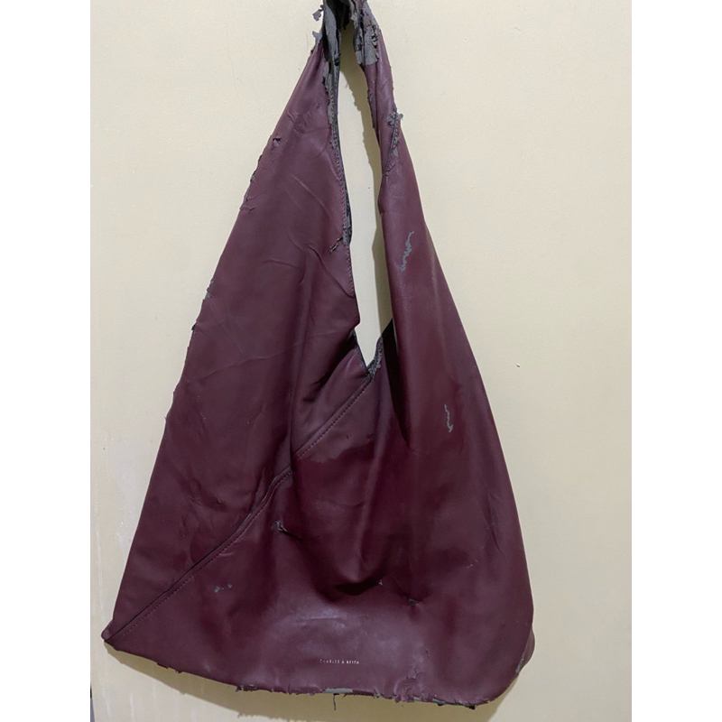 Hobo Bag Charles & Keith muat laptop 14”