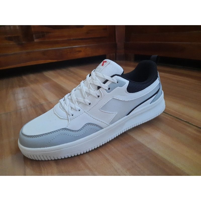 sepatu sneaker pria diadora putih polos full white