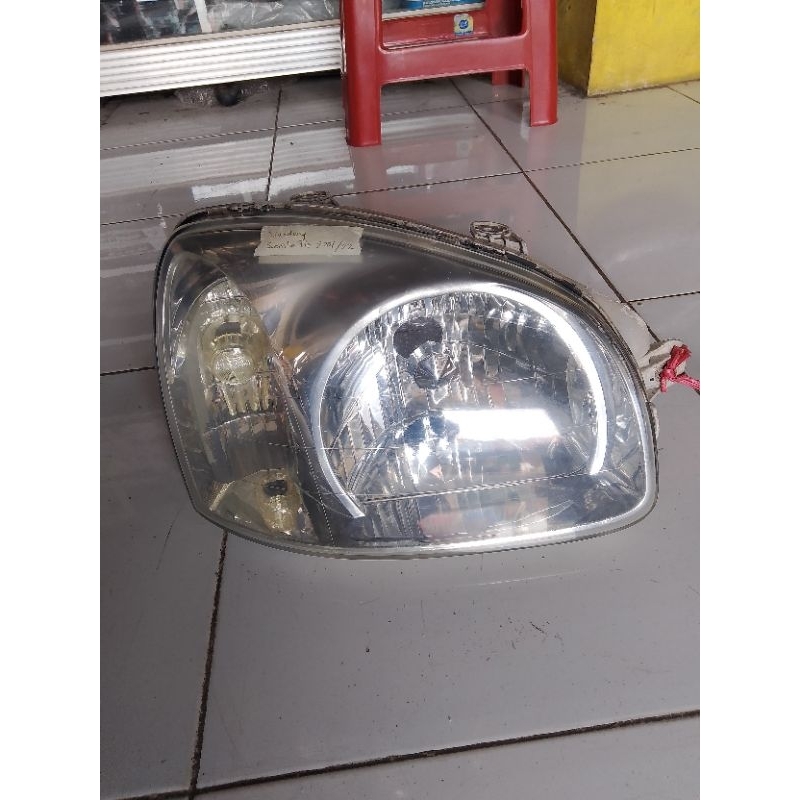 headlamp mobil hyundai santa fe 2001/2002(kanan)