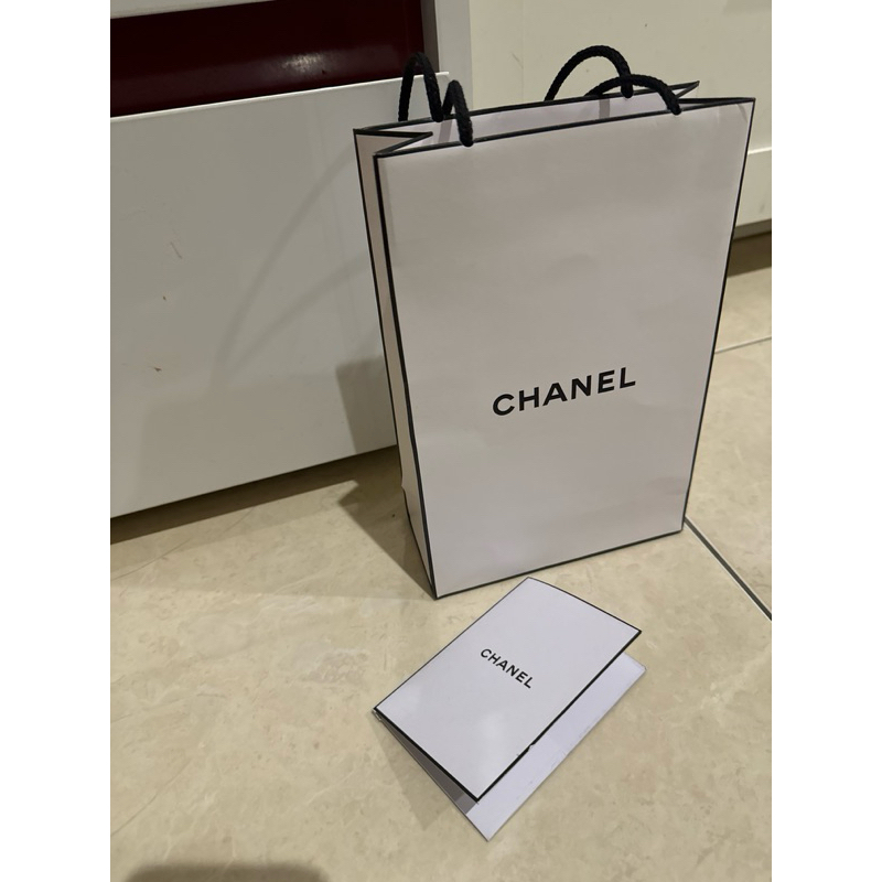 

paperbag chanel beauty dengan invoice paper