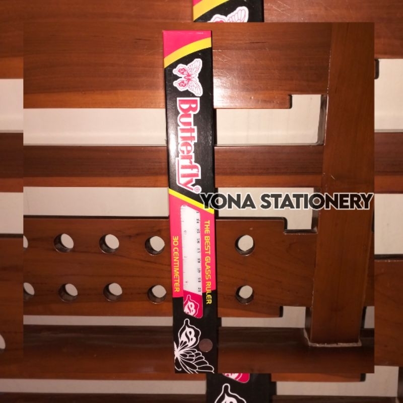 

Penggaris Butterfly 30 cm | 1 Pak: 12 pcs