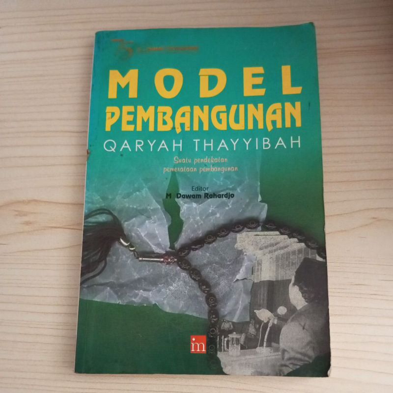 BUKU MODEL PEMBANGUNAN QARYAH THAYYIBAH OLEH M DAWAM RAHARDJO