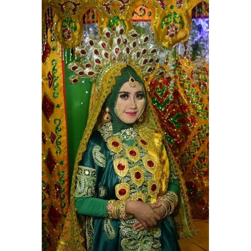 Set Lamung Pene Baju Adat Sumbawa Barodak