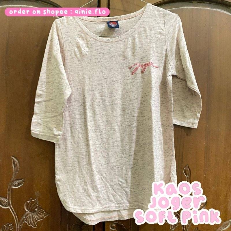 Preloved Baju Kaos Joger Wanita Pink