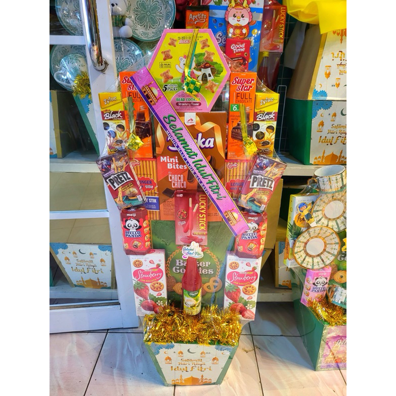 

parcel hampers lebaran idul fitri 2025 makanan ringan