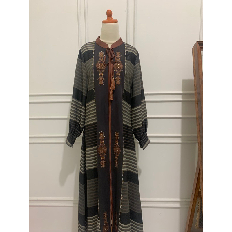 Preloved Abaya by Hikmat A8966-02 (With Scarf)