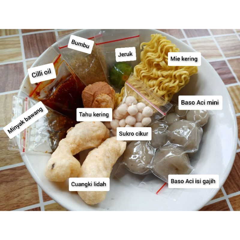 

Bakso Aci isi tetelan/gajih (harga yg tertera untuk 1 bks bakso Aci)