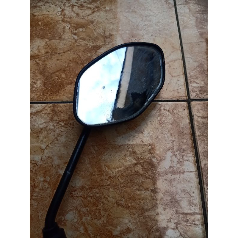 Spion motor bawaan supra x 125 fi original sebelah kanan (Bekas)