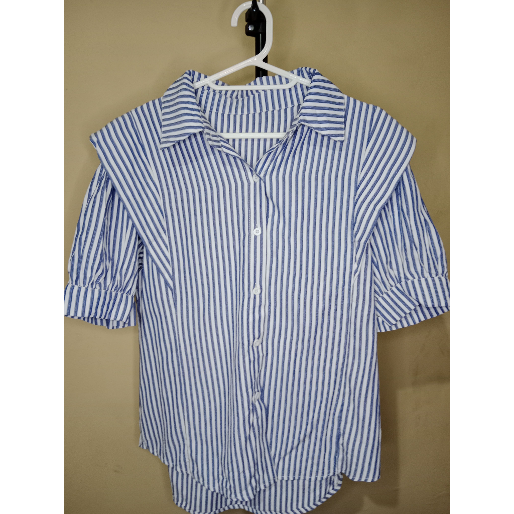 Kemeja Garis Garis Wanita Biru