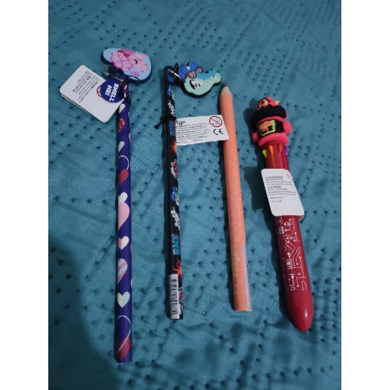 

Smiggle pulpen pinsil