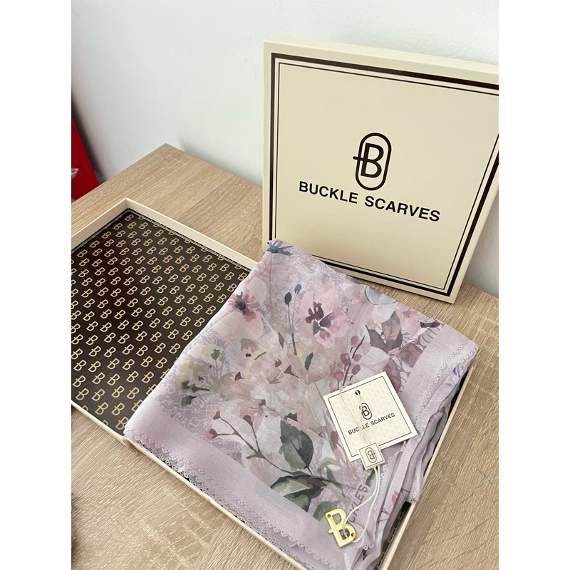 BUCKLE SCARVES BOX | KERUDUNG SEGI EMPAT MOTIF BUCKLE SCARVES BOX