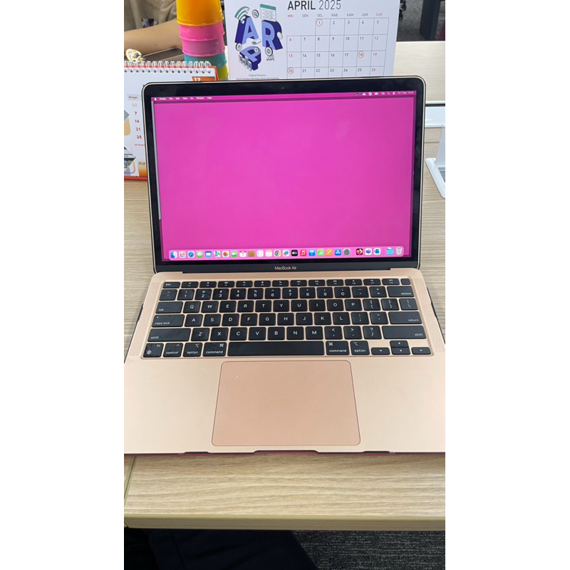 MACBOOK AIR M1 2020 (LIKE NEW) GARANSI IBOX MULUS