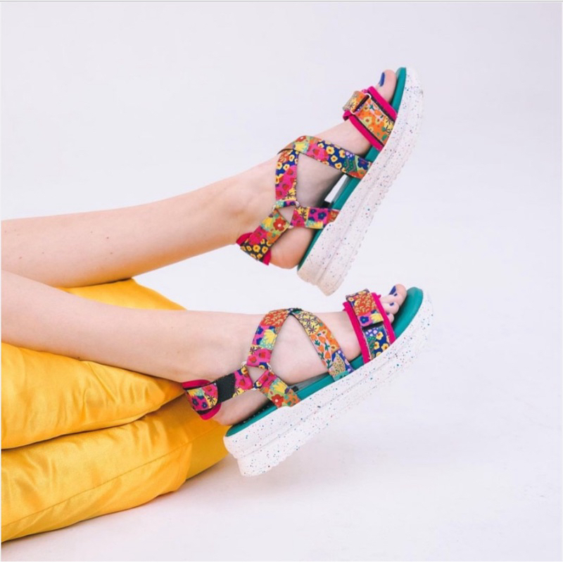 Chiel x Nadjani - Rei Maxi