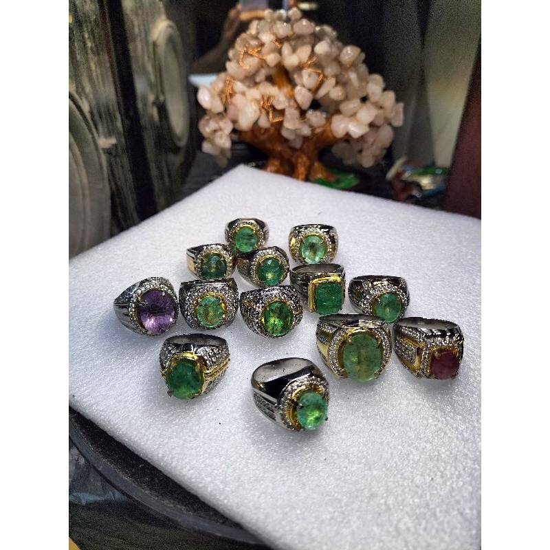 cincin permata Jamrud Colombia