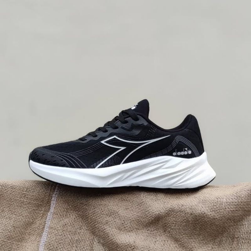 Diadora Kwitang Black Men's