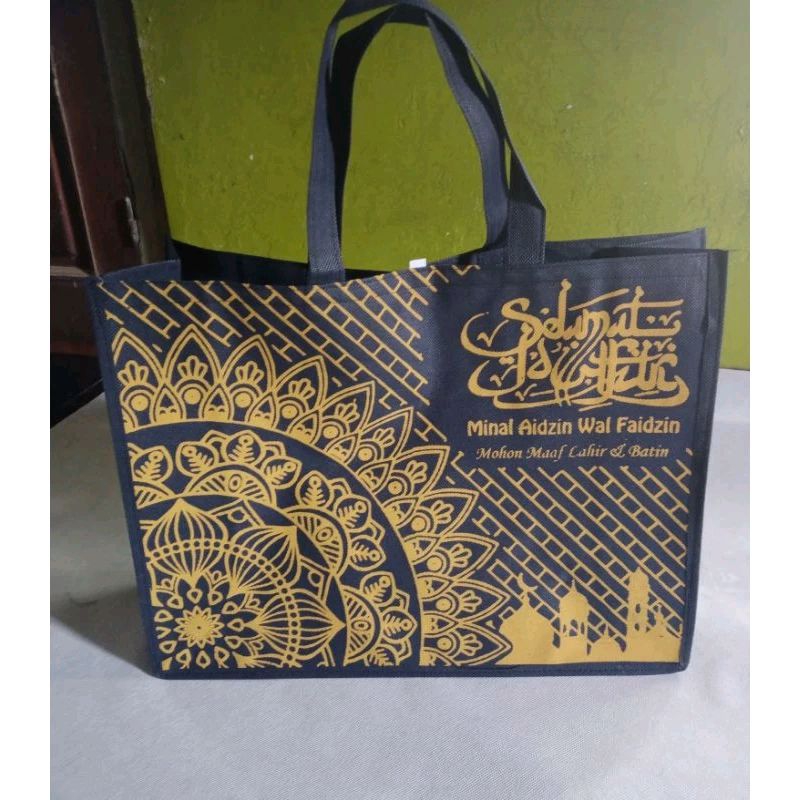 

Tas Parcel Lebaran Idul Fitri Hari Raya