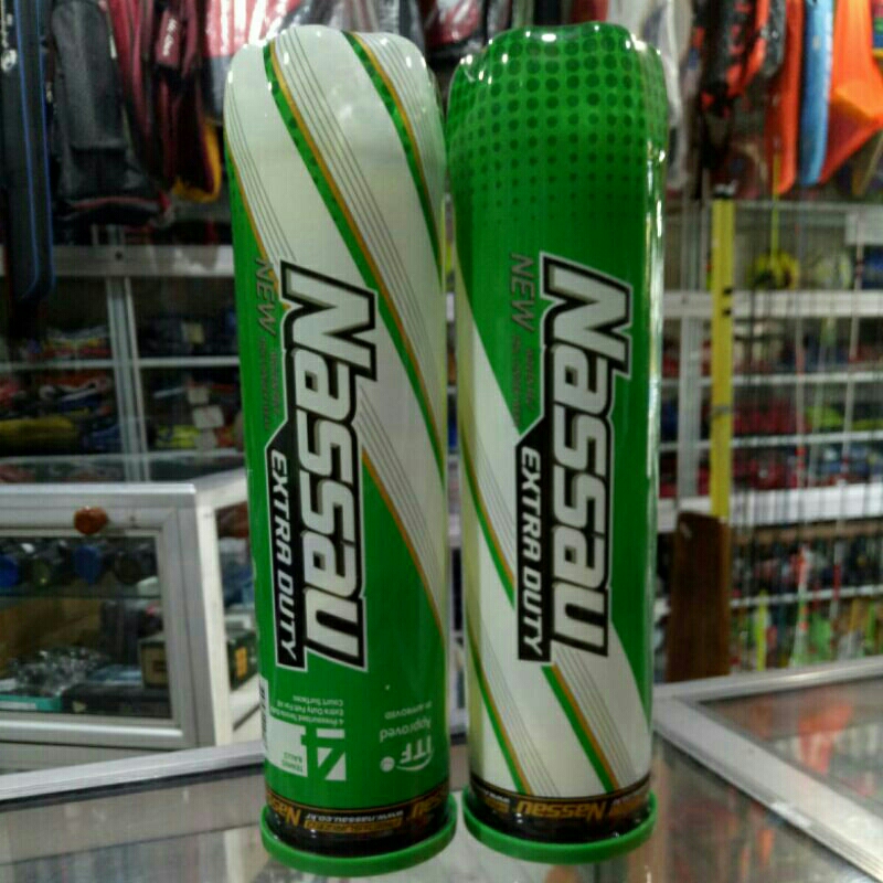 nassau bola tennis dan bola kasti