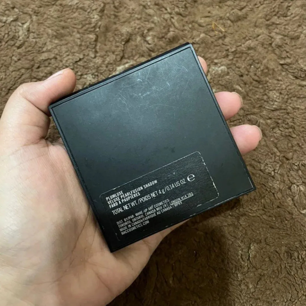 MAC eyeshadow preloved