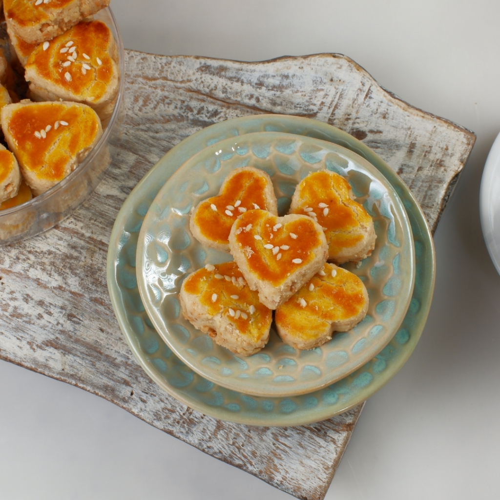 

Kue Kacang toping Wijen Ukuran toples 200 - 600 ml (toples tabung) cookies murah meriah rekomendasi