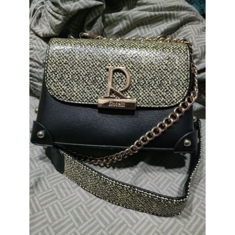 Tas rotelli hitam