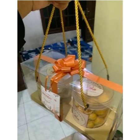 

Box Mika Tali 24 x 11 x 10 cm / Box Mika Hampers Alas Renda Ukuran 24x11x10 cm