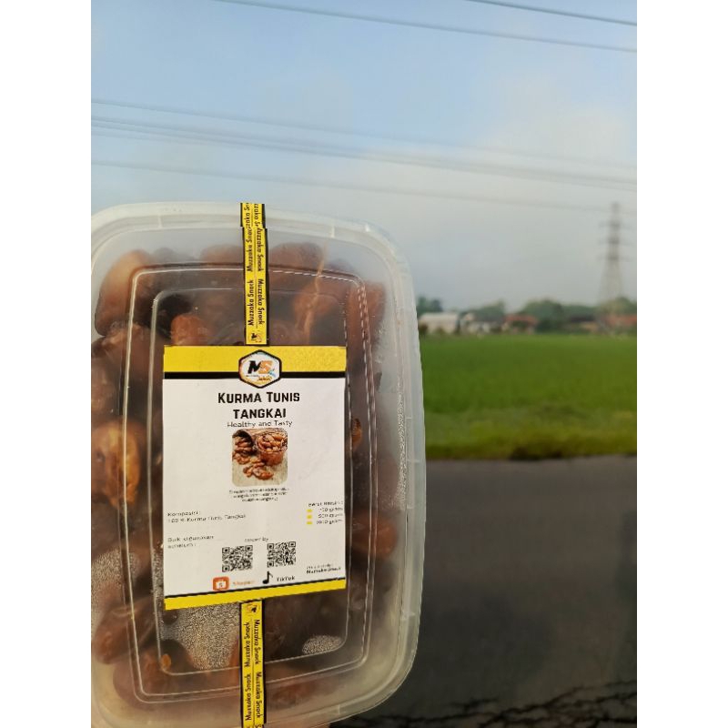 

KURMA TUNIS TANGKAI 1 KG, PREMIUM