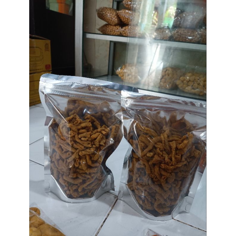 

Kripik Usus 220Gr Halalan Toyiban
