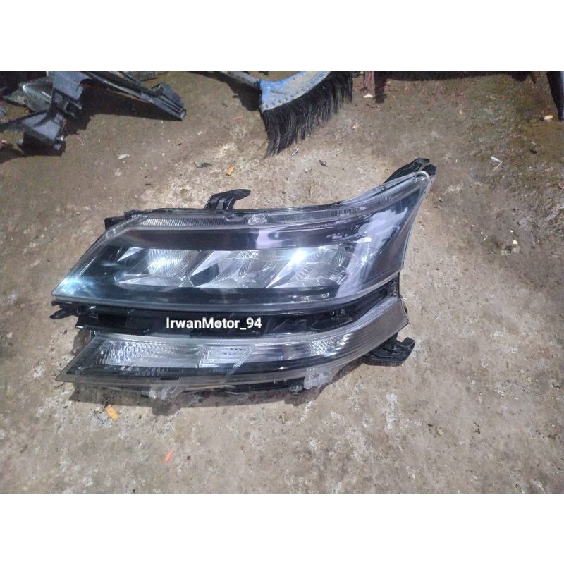 Headlamp Avanza 2019 2020 Kiri