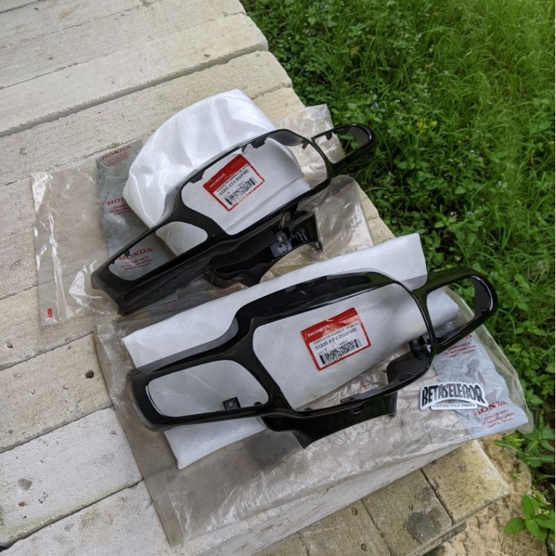 BATOK LAMPU DEPAN ASTREA LEGENDA 2 ORIGINAL