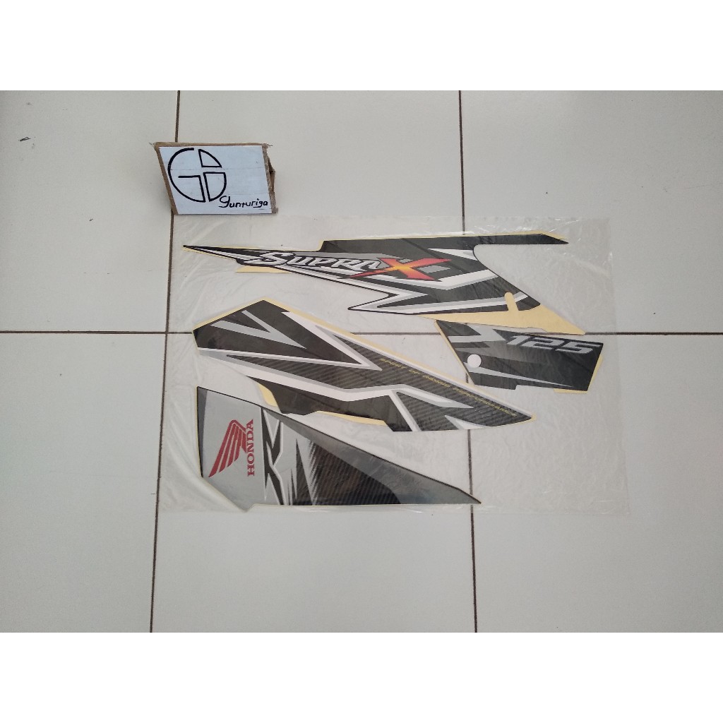 Striping Sticker Lis Honda Supra X 125 2012 2013 Hitam Corak Abu