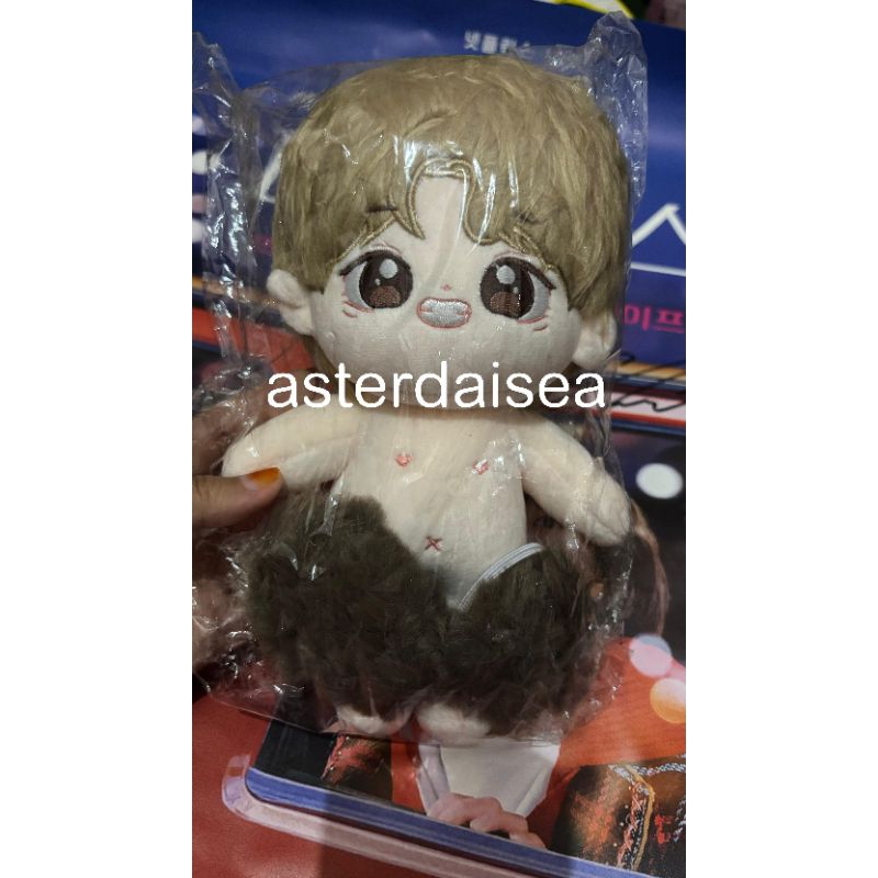 winwin doll winwin browinee 20cm NEW nct wayv doll