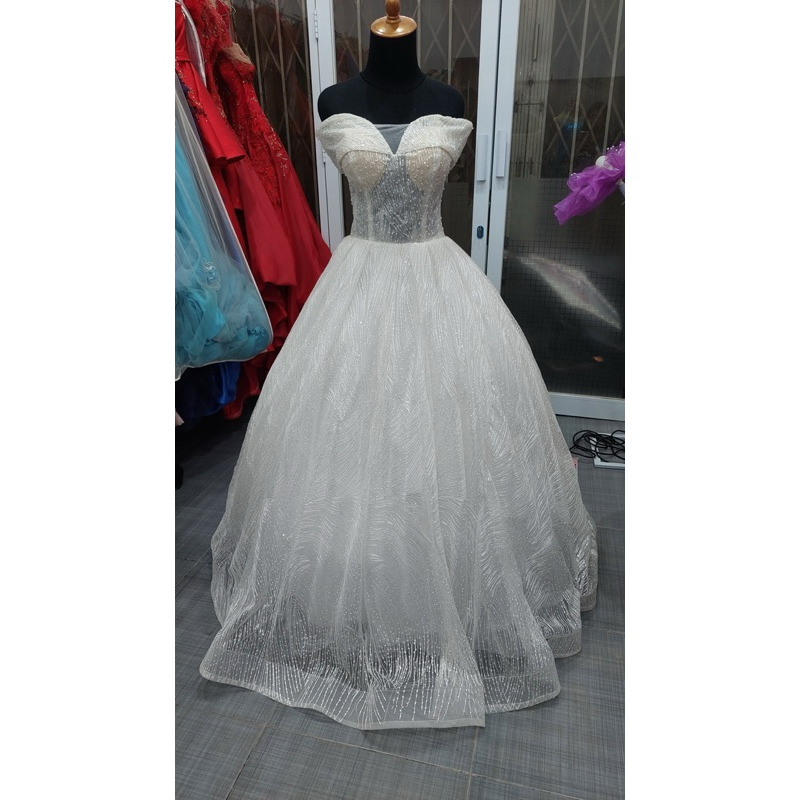 gaun pengantin sabrina putih bersih