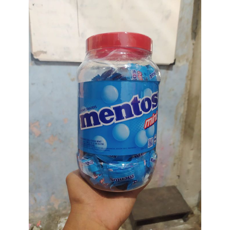 

Permen Mentos 540 gram dan kemasan Refil Sak - Permen Mentos Toples isi 200