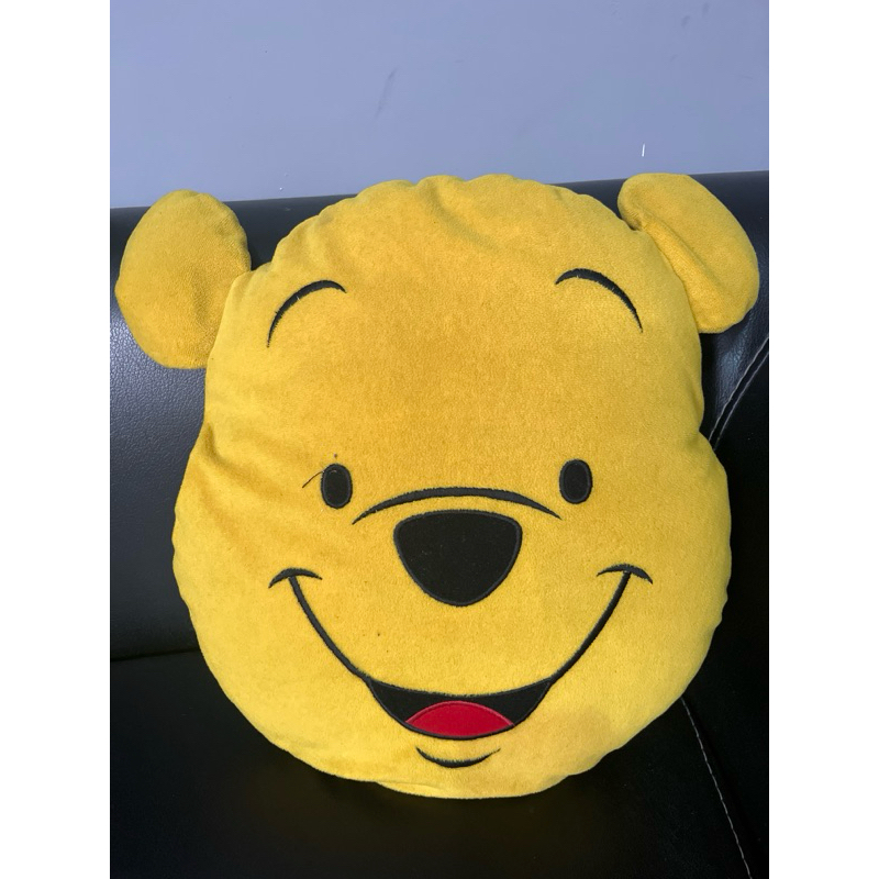 Preloved Bantal Winnie the Pooh ori Disneyland