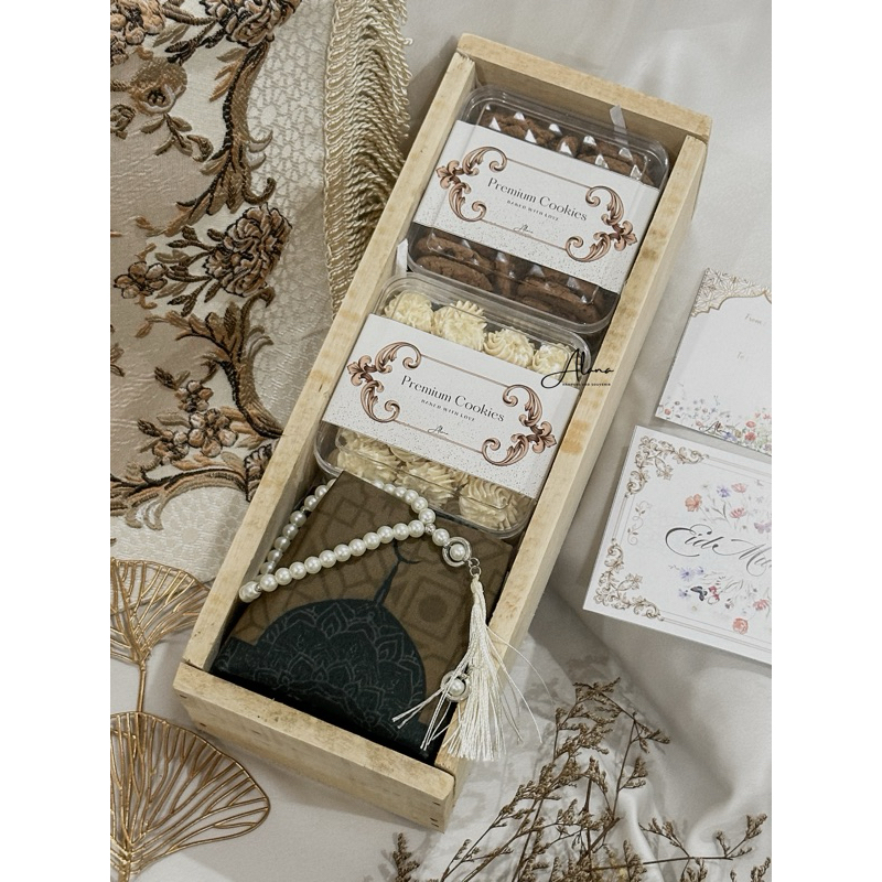 

Ameena Box Hampers Parcel Lebaran Idul Fitri by Alana Hampers