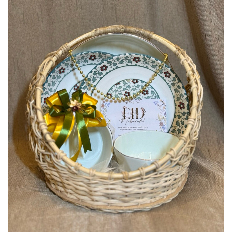 

zaviyaa hampers (jogja only)