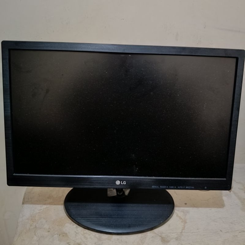 Monitor LG ukuran 19 inch type 19M38A bekas perfect fulset