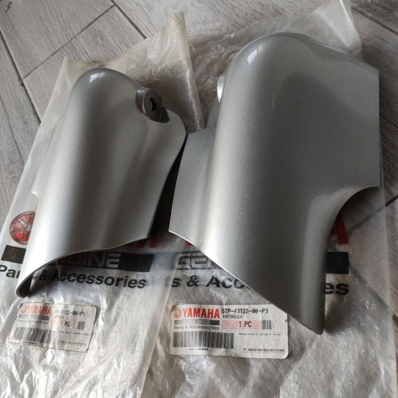 Cover outer tutup sok depan kiri kanan Silver Jupiter Z Original Asli Yamaha 5TP-F3122-00-P3 5TP-F31