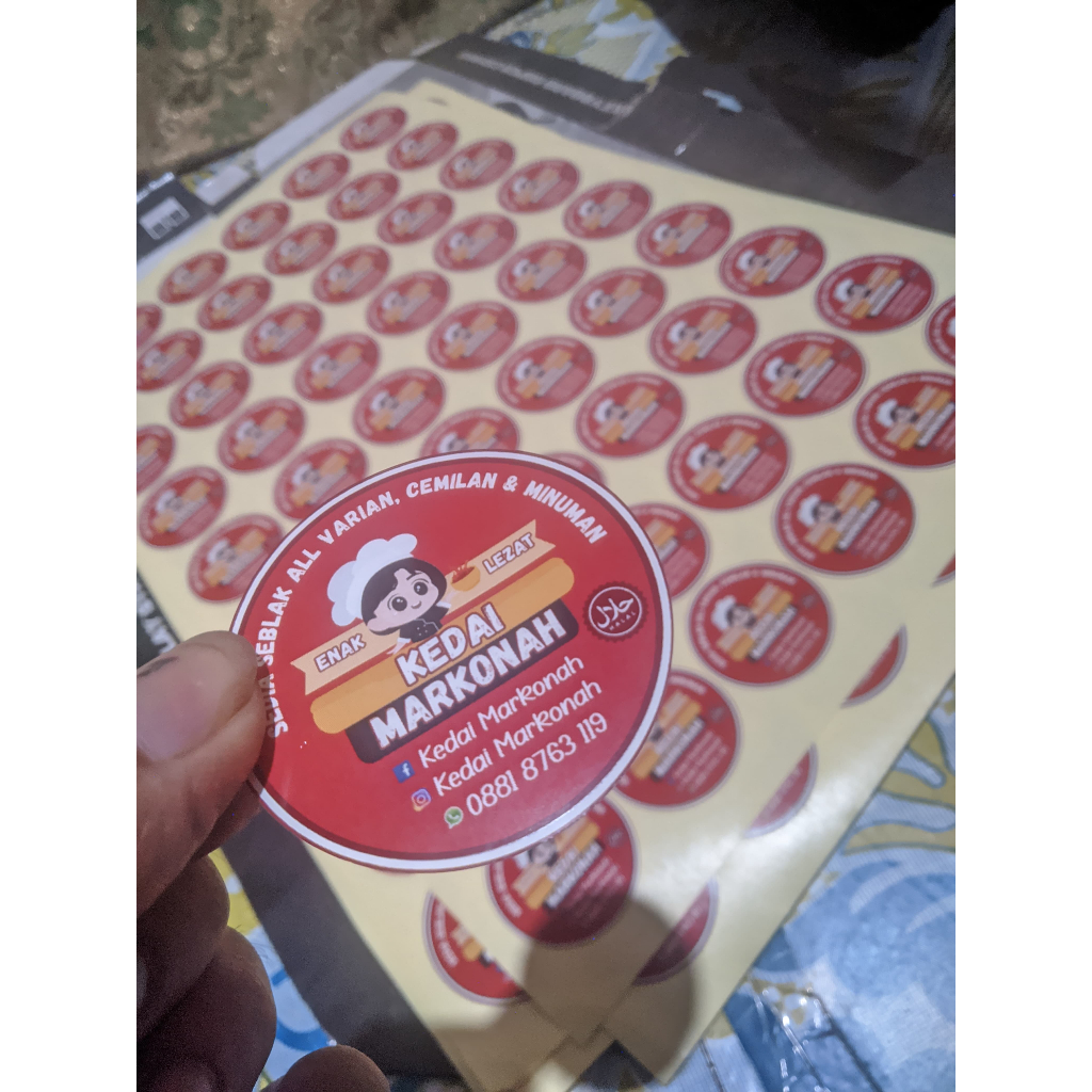 

cetak Stiker chromo A3+ tambah cutting