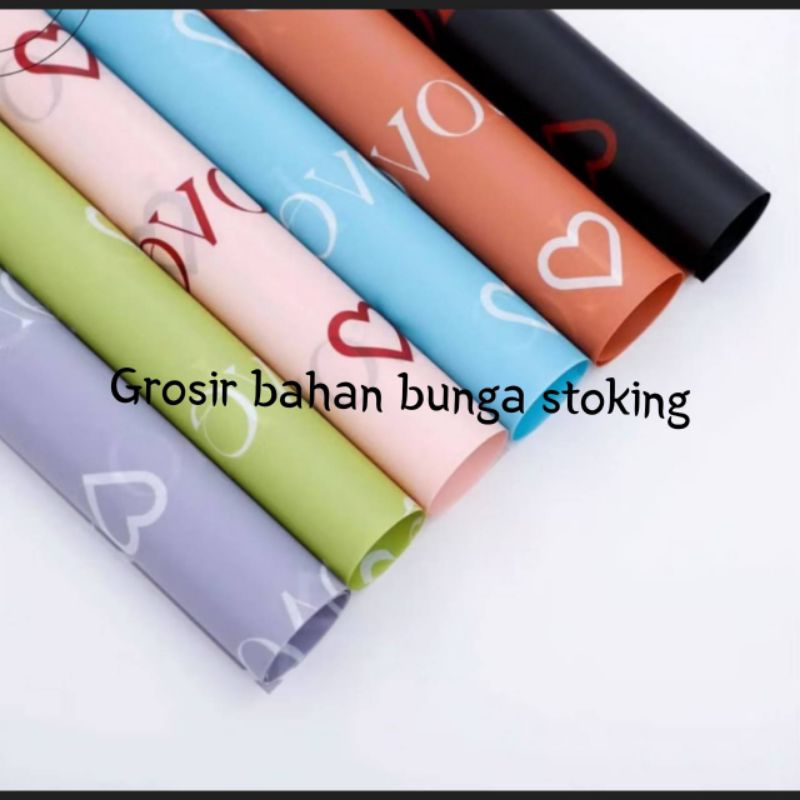 

FREE PACKING !!! Flower Wrapping Paper Motif Love Kertas Pembungkus Bunga Love Kertas Buket Bunga Motif Love Cellophane Motif Love