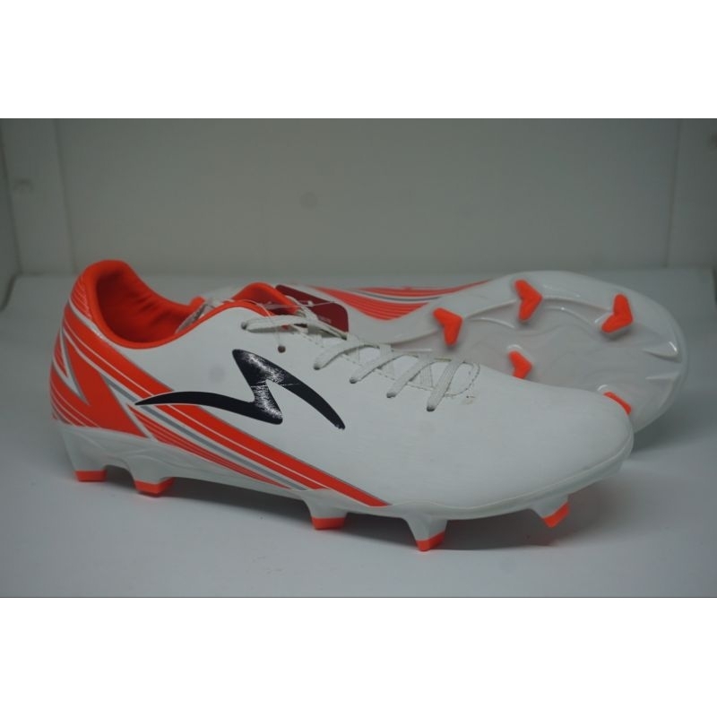 SEPATU BOLA SPECS LIGHTSPEED 20 FWD WHITE