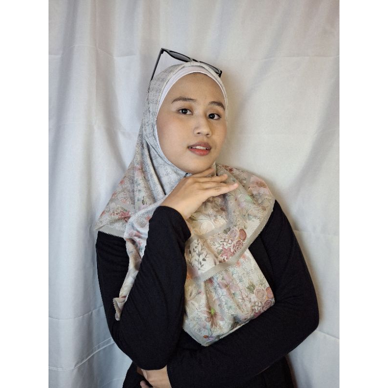 HAWARI - Hijab Segi Empat Sublim Motif Premium Jilbab Voal Kerudung Printing