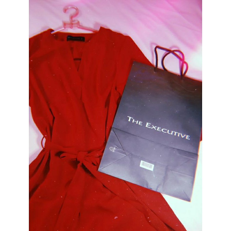 PRELOVED RED DRESS THE EXECUTIVE