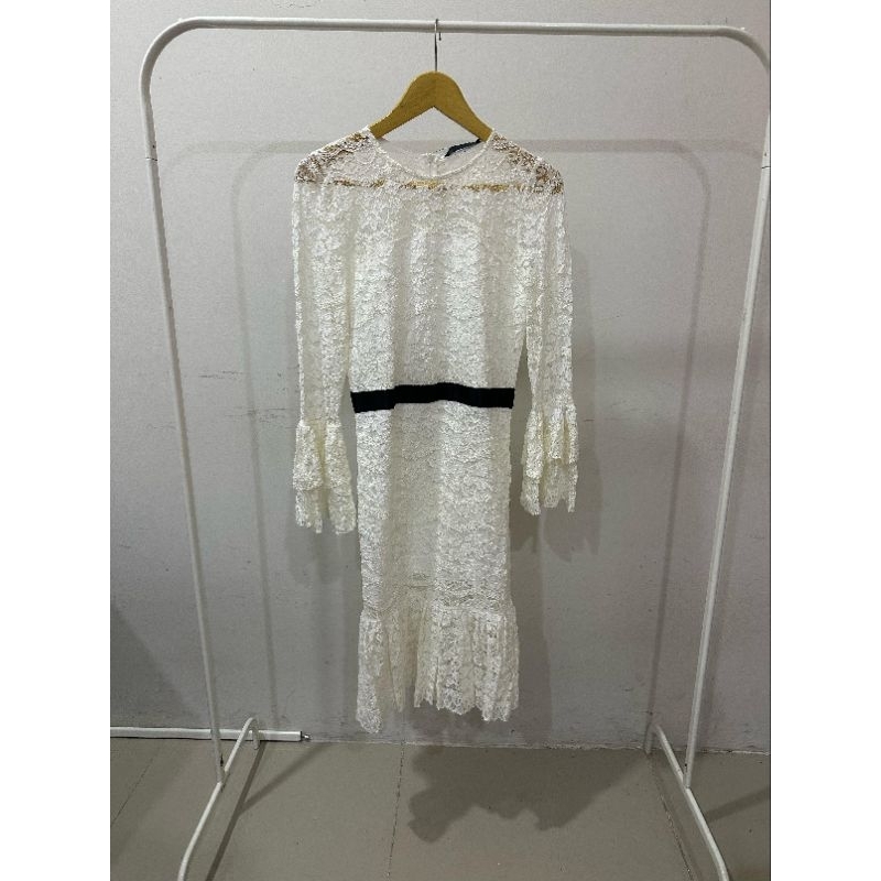 Dress Brukat Warna Putih