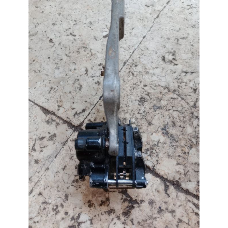 kaliper belakang ori Supra 125