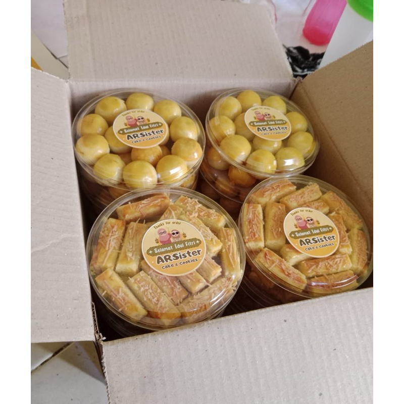 

ROTI KERING LEBARAN ( KASTANGEL, NASTAR, THUMBRINT, PUTRI SALJU, MAWAR VANILA, CHOCOCHIPS ) 250gr / 500gr